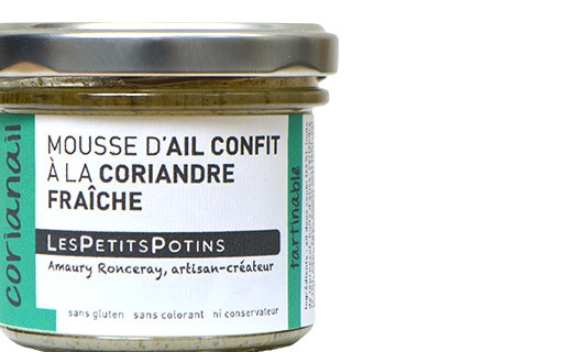 Mousse d'aglio confit al coriandolo e al pepe verde - Les Petits Potins